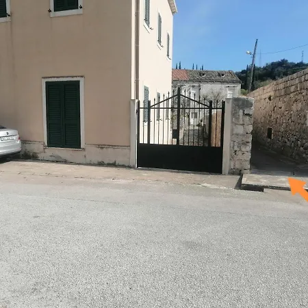 Lovely Escape Close To Dubrovnik Komolac